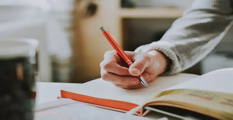 HOW TO RECTIFY ERRORS IN YOUR CREDIT REPORT